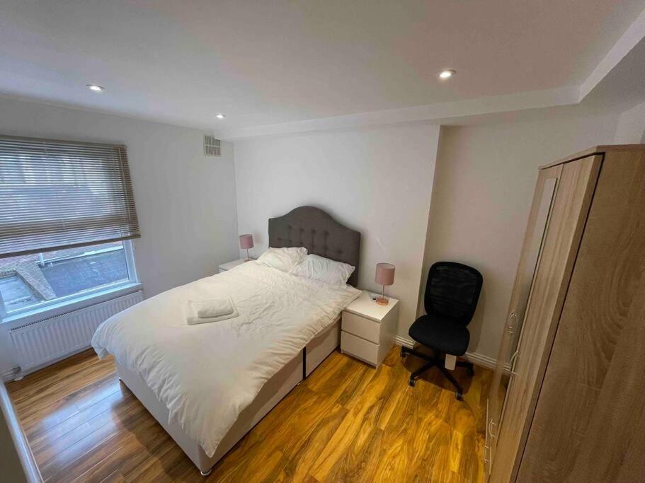 Comfortable 1 Bedroom And Double Sofa Bed Flat Londyn Zewnętrze zdjęcie